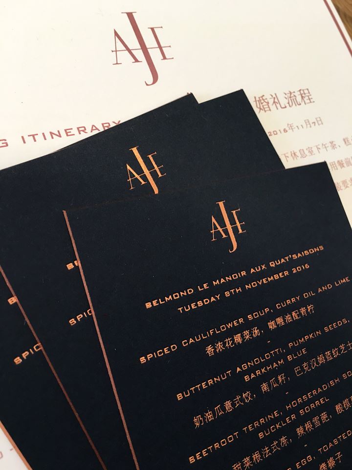 The same copper foil used in two very different ways. #bespokestationery #foiling #weddingstyle #Couture