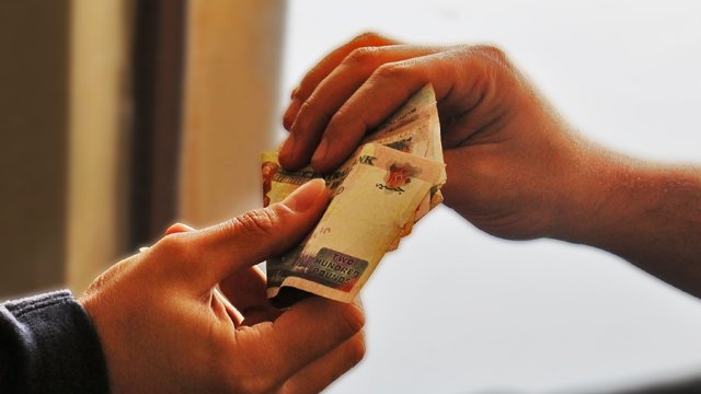 wbg_gov's tweet photo. In 30 mins: Chat with experts on corruption and transparency. What do you want to know? #RootingOutCorruption https://t.co/ct09M7M3AT https://t.co/zB2MZC34FO