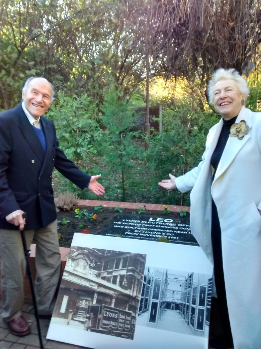 leomiddlesex's tweet photo. Plaque unveiling #LEOI #LEOcomputers Dame Stephanie Shirley @leocomputers51 @HaPoComputing @IEEEhistory @balbirbarn https://t.co/Tjtv9n7TME