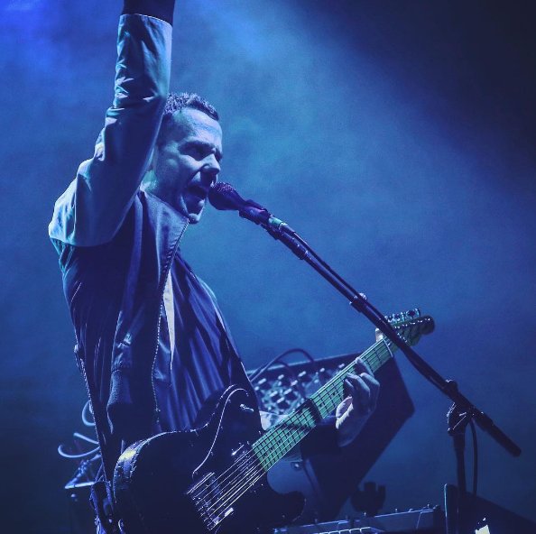 manuelapromo's tweet photo. M83 is back Home! Live From Paris! M83 enchante le Zénith de Paris...🍔https://t.co/tVELKycWmP #m83 #m83tour #junktour #edm #pop #Paris #pr https://t.co/mVax8j3RmW