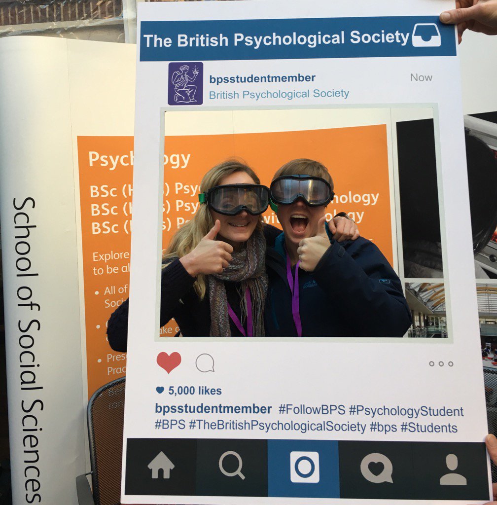 harrietsmith15's tweet image. Having fun representing @PsychologyNTU at @BPSOfficial #psy4stu in London. Come and try our drunk goggles on!!