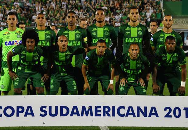 McMasterTSA's tweet photo. Sending our prayers to those who lost their lives in the fatal plane crash involving the Chapecoense soccer team. https://t.co/XSFT79RXRV