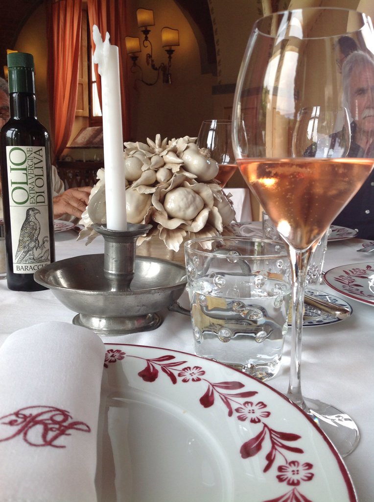 SunWedding's tweet photo. Tuscan hospitality and elegance at @Ilfalconiere, #Cortona #baracchiwinery #wineresort #wedding #weddingplanning https://t.co/8ZzqoEJjct