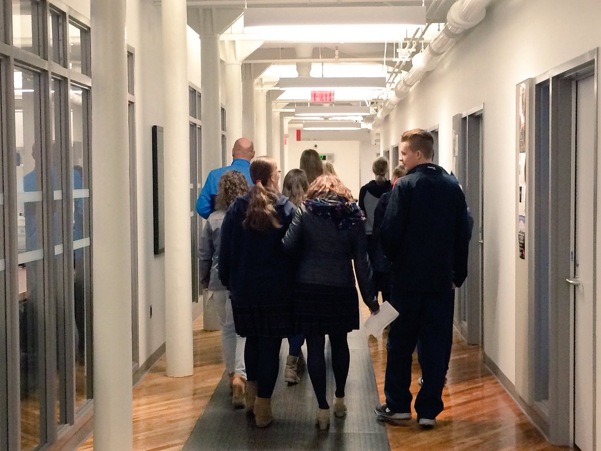 brockumusic's tweet photo. Gr.11 #bandclass from #HeritageChristian #JordanON attended our Noon recital & toured @miwsfpa today @DiscoverBrock https://t.co/YEjPOVJGLZ