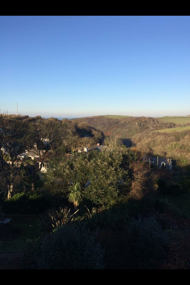 We have a new kitchen and will be open for a short period from 1/12.

Direct bookings = x-mas discount. The winter sun is beautiful here.