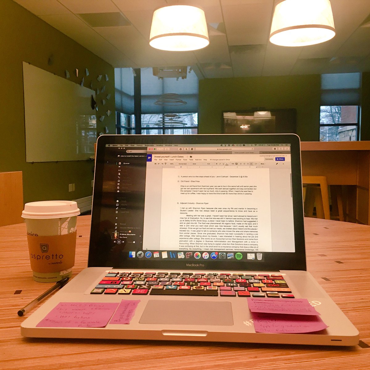 courtneyf428's tweet photo. For a rainy day, this place is quite relaxing. #SarahRamseyLab #ChamplainEdu https://t.co/NeojGcluJQ