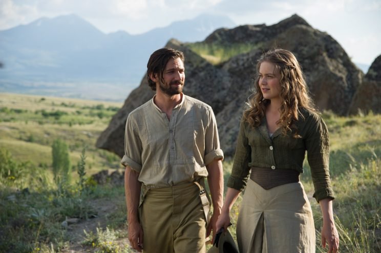 YahooEnt's tweet photo. Love is a battlefield for @HeraHilmar and @Michiel_Huisman in the new romantic war drama, @OttomanLieut: https://t.co/AZJNF0EgEA https://t.co/cq7vzFxX0Z