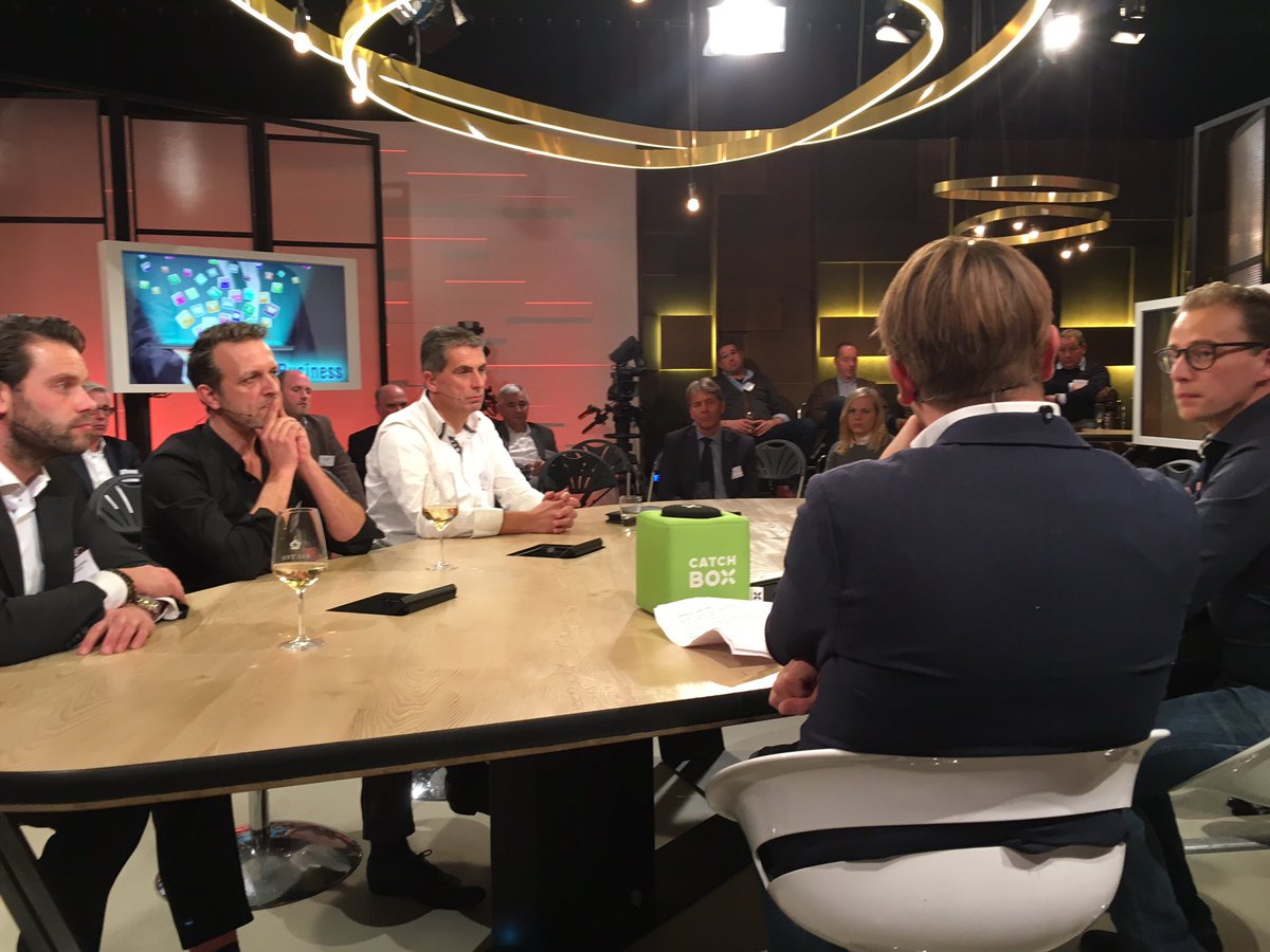 MauriceGorissen's tweet photo. Hoe zet je online marketing effectief in? Sessie bij @L1Business met @Kiiwimi olv @SanderKleikers 
Vindbaarheid cruciaal voor succes. https://t.co/ZsHHx6V1Iy