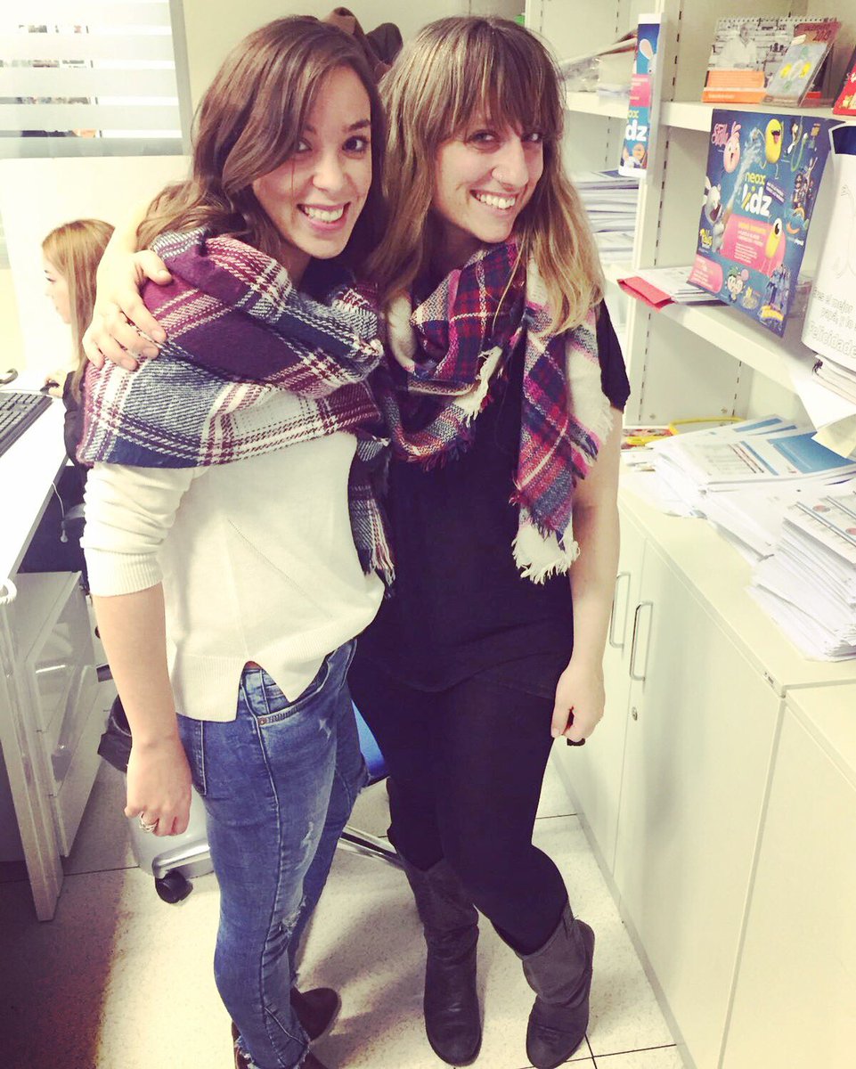 lauracorpa's tweet photo. Reír y currar todo es empezar. Si aún no eres Elecorparien aprovecha tu oportunidad! Sorteamos una batamanta https://t.co/QbtWHlxCvg