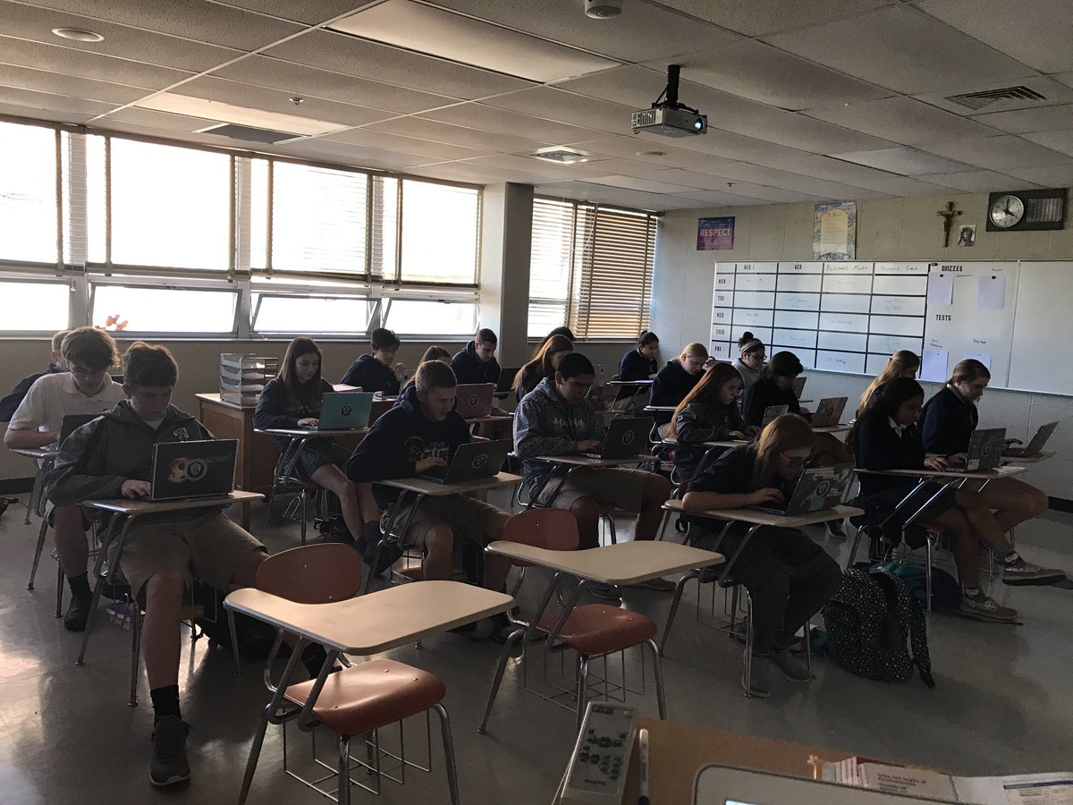 HaydenHigh's tweet photo. #MrNollForTheWin #GeometeryGaming #HaydenPROUD #WeAreHayden #TheHaydenDifference https://t.co/aFcFQ78Ist