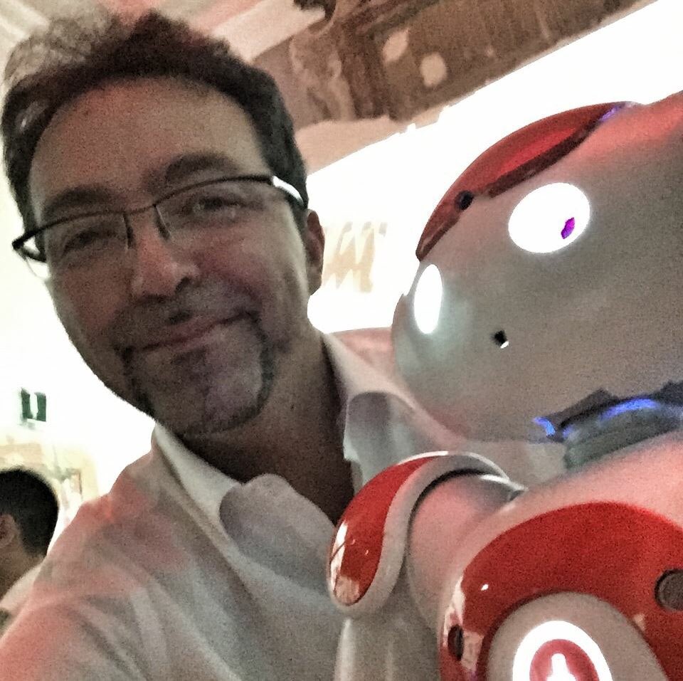kaisa_jh's tweet photo. PwC people from all over the world coming to #slush16 &amp; our robotics expert @gmeardi one of them. Welcome! #PwCxSlush #PwCnetworking https://t.co/VGFQXr36S9
