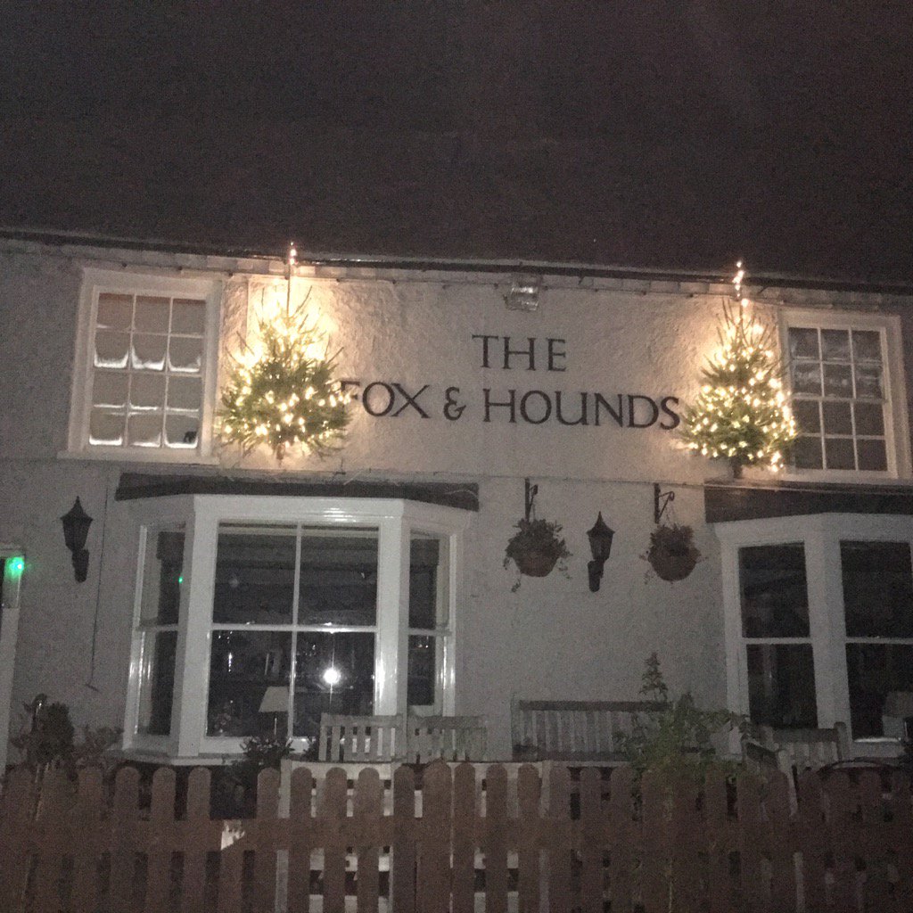 Fox&amp;houmds@FoxFuntington #christmasdinner#funinthecountry