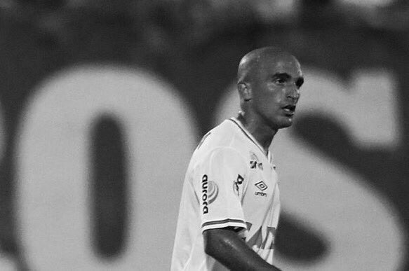 TributoChape's tweet photo. Descanse em paz, Gil 🙏🏻 https://t.co/d1q32cBD3c