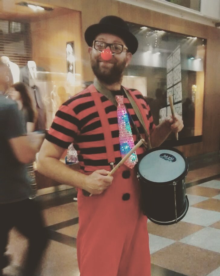 Se extiende el sorteo de los discos de Enrico hasta el Viernes. Ese día a las 21:00 hs el propio Enrico esperará a los ganadores MERCURIO