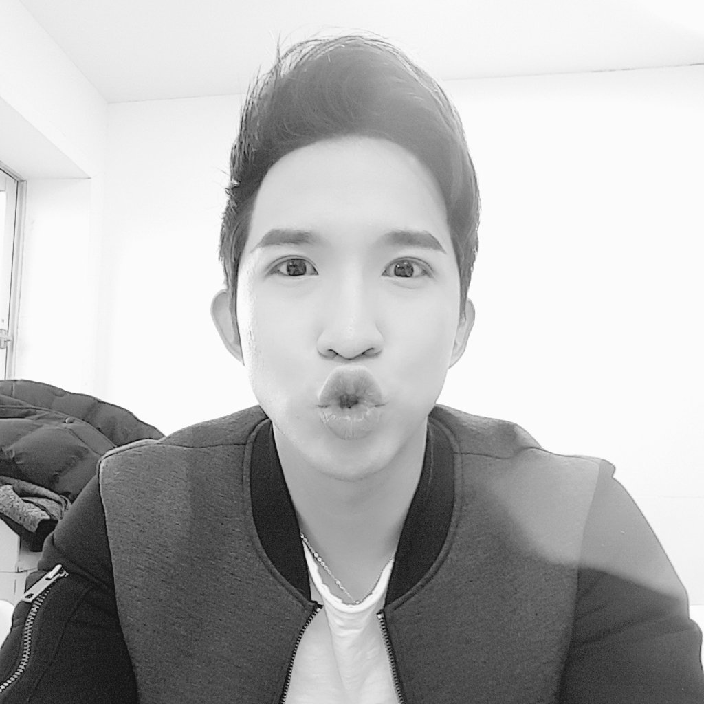 everbrown1204's tweet photo. 알럽유 마구마구 보고싶어요! 사랑해!!
아이시떼루!!!! https://t.co/HGCnugLBoF
