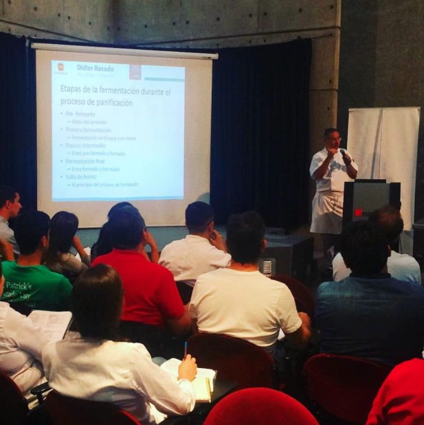 SeminarioPAN's tweet photo. Mucho contenido, mucho aprendizaje > Módulo 1 Certificación Internacional en Panadería Tradicional El Club del Pan - Inacap @INACAPINOS https://t.co/X0iP46qm8e
