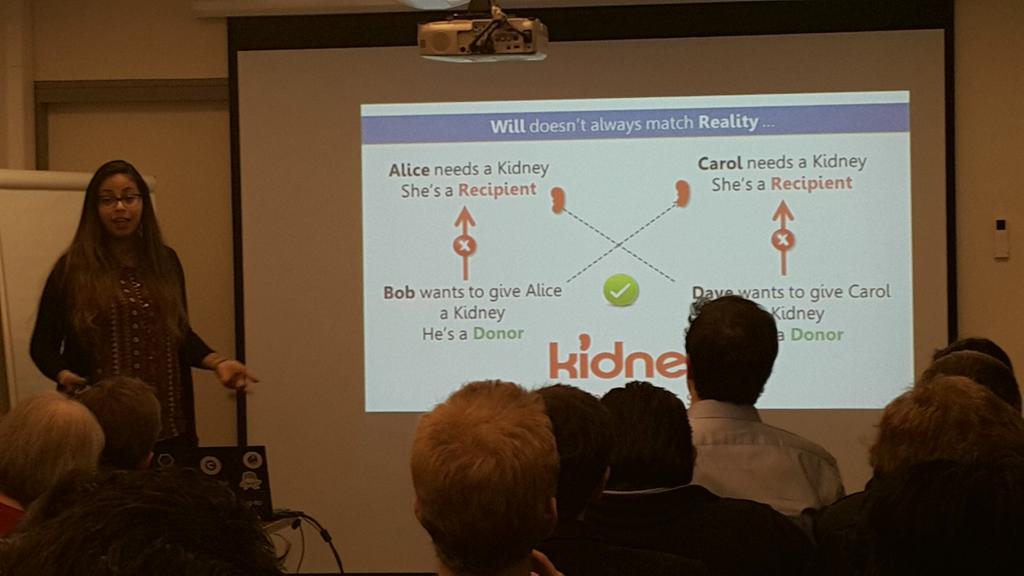 klara_sok's tweet photo. .@Saj_JZ presents the Kidner project : use #blockchain to swap kidneys @lachaintech 2nd meetup in #Paris https://t.co/7vRvxfd3oD