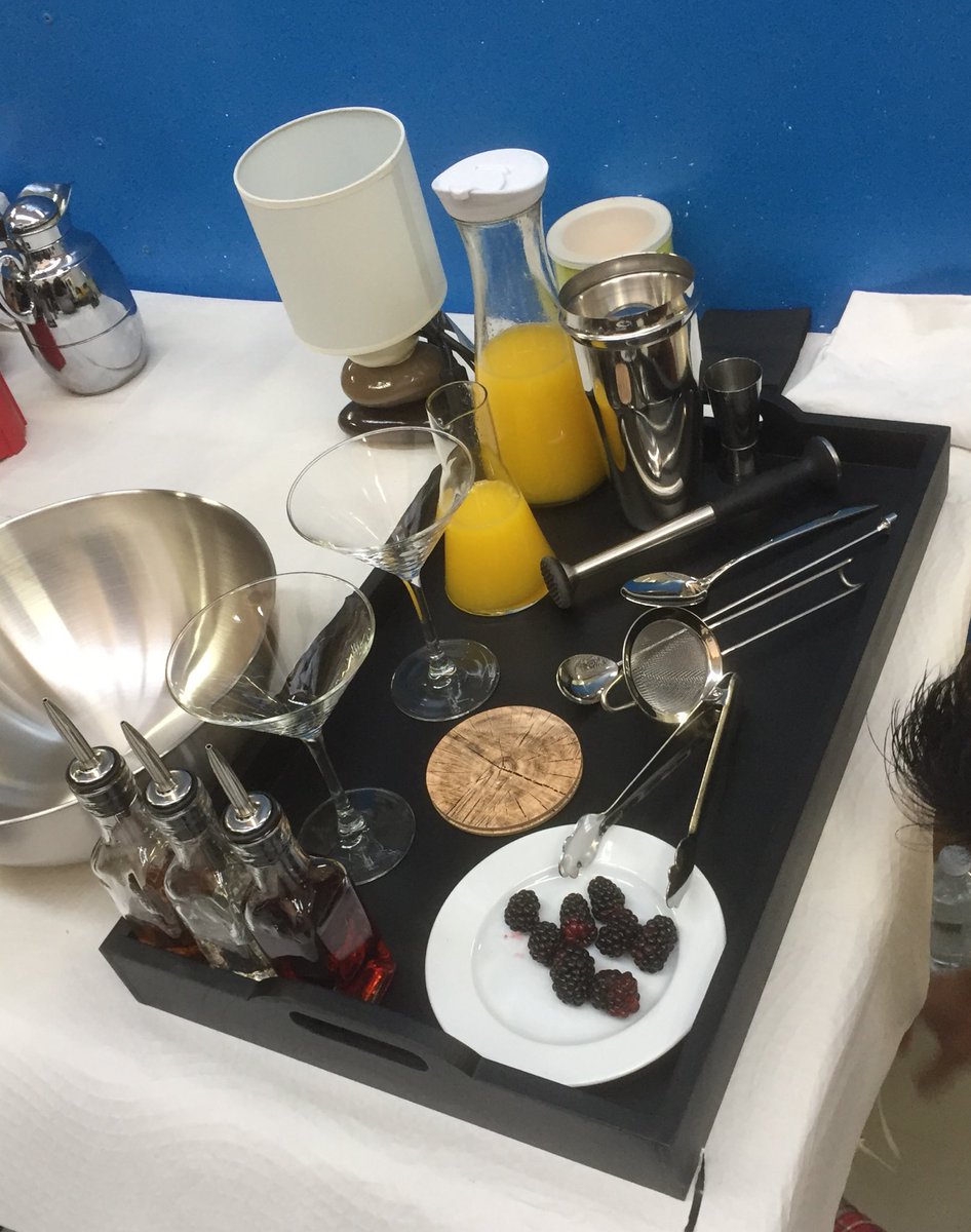 La_Cassette's tweet photo. Todo listo para nuestro #SomeVelvetMorning...!!!!
#lacassette #basmoon #basquemoonshiners https://t.co/7quJsFdsNT