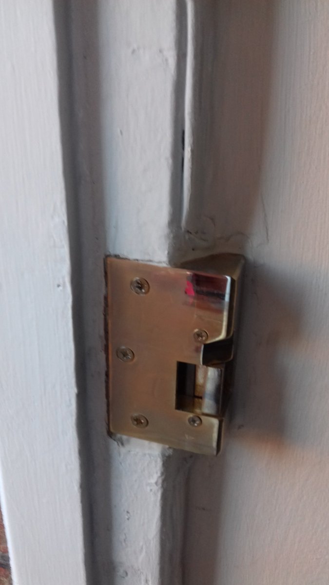 TRRLOCKS's tweet photo. Repaired #ingersol #communaldoorlock https://t.co/yBi6RxewFe