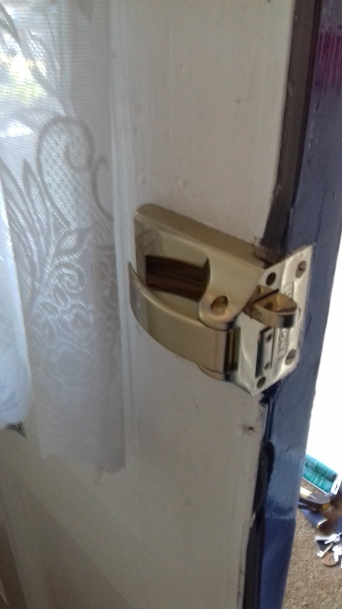 TRRLOCKS's tweet photo. Repaired #ingersol #communaldoorlock https://t.co/yBi6RxewFe