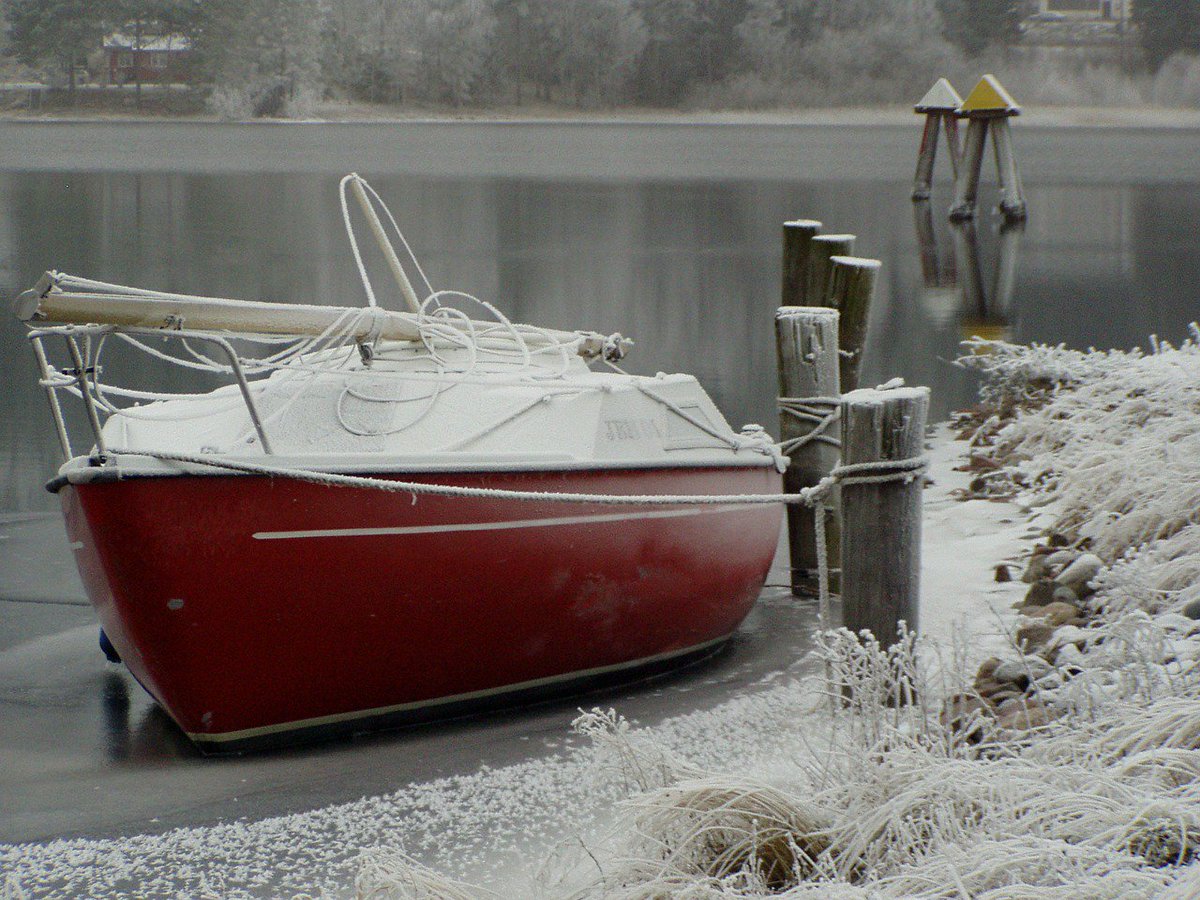 YDSA_UK's tweet photo. It's #frosty but it's still a fab time to buy a boat,get a pre-sale survey from a validated surveyor https://t.co/AbmVHVEXbM  #TravelTuesday https://t.co/G5idMrgetm