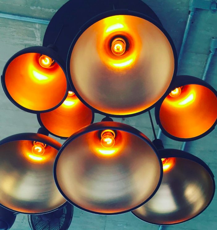 ThompsonPlaya's tweet photo. Don't forget to look up. #CatchPlaya 
(Photo: dansjimiz) https://t.co/Tyw34cheHP