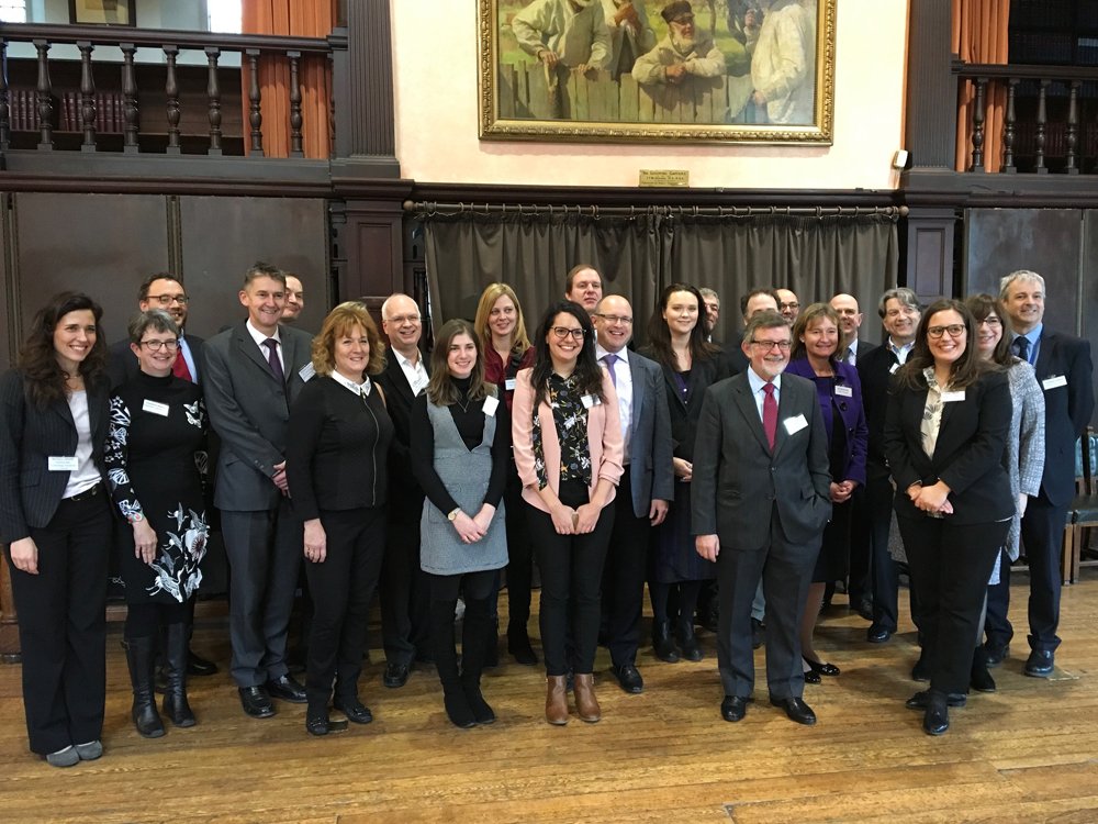 QuebecUK's tweet photo. The Québec delegation to #GENESIS visits Oxford to learn more about UK #lifescience scene + development opportunities #ONGC16 https://t.co/qsW8OSDREP