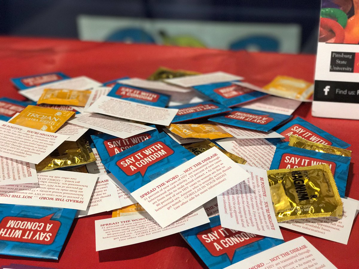 psupeerhealth's tweet photo. Love is cleaner with a packaged wiener! π #HIVAIDSAwarenessWeek https://t.co/1y8Jzj5133