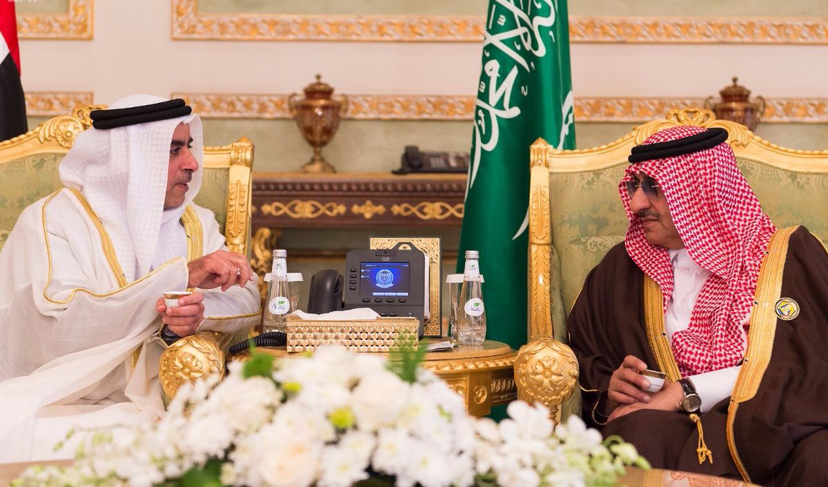 almlllk's tweet photo. #ولي_العهد الأمير #محمد_بن_نايف في مقدمة مستقبلي وزراء الداخلية بدول مجلس التعاون الخليجي لدى وصولهم #الرياض

#السعودية https://t.co/BzrG3SvZJ1
