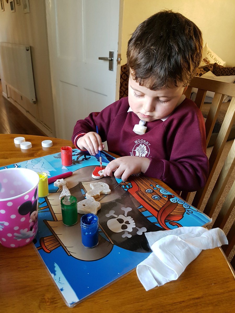 LucasCustard's tweet photo. #lucascustardtalbot being a good boy and completing his homework 😍😍😍 xxx https://t.co/TRNwryCggF