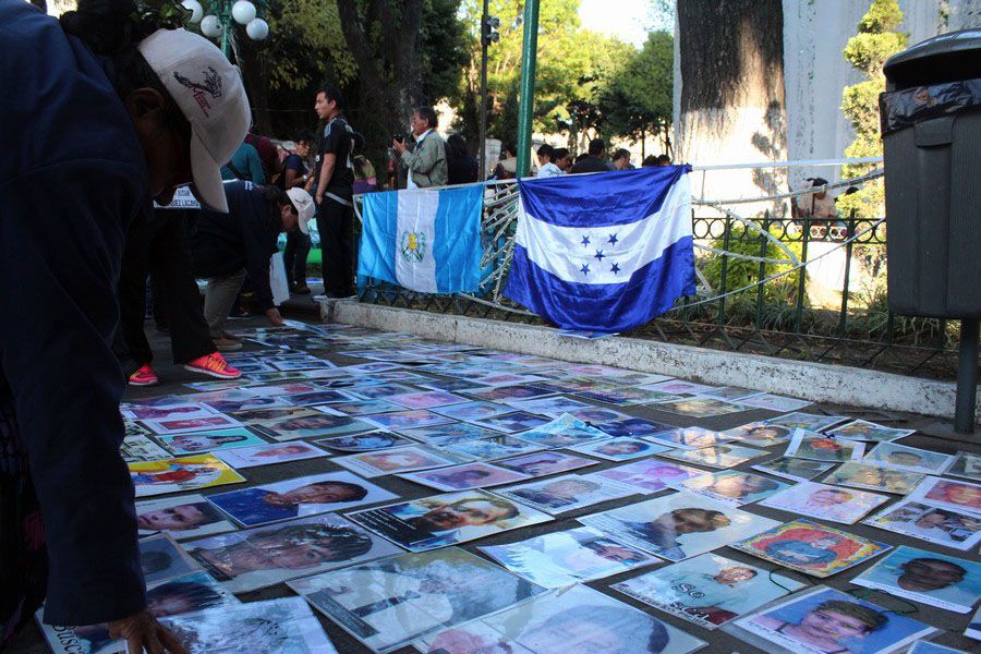 Las madres nunca se cansan de buscar a sus hijos | <a href="/porqueleo/">leohm</a> #migrantes #desaparecidos
bit.ly/2fM9YnZ