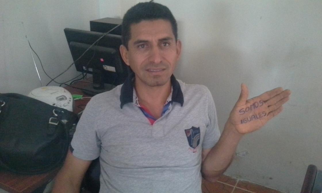 celpas_g's tweet photo. Reto a @diegosalas565  para que alce su mano en apoyo a la #PrevenciónVIH. ¿A quién retas tú? https://t.co/q65iIri8v3