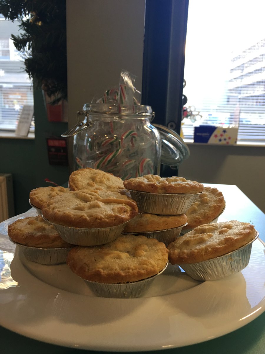hoststudentsuk's tweet photo. It's beginning to look a lot like #Christmas at Shand House in #Cardiff! #studentaccommodation #hoststudents https://t.co/Zg16Pgzb4E