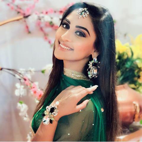 mannuloveskryan's tweet photo. Smile and style to die for!!!! 😍❤🔥 @krystledsouza
She's #PerfectionGoals 💗✨ https://t.co/j9ZOhfmSMo
