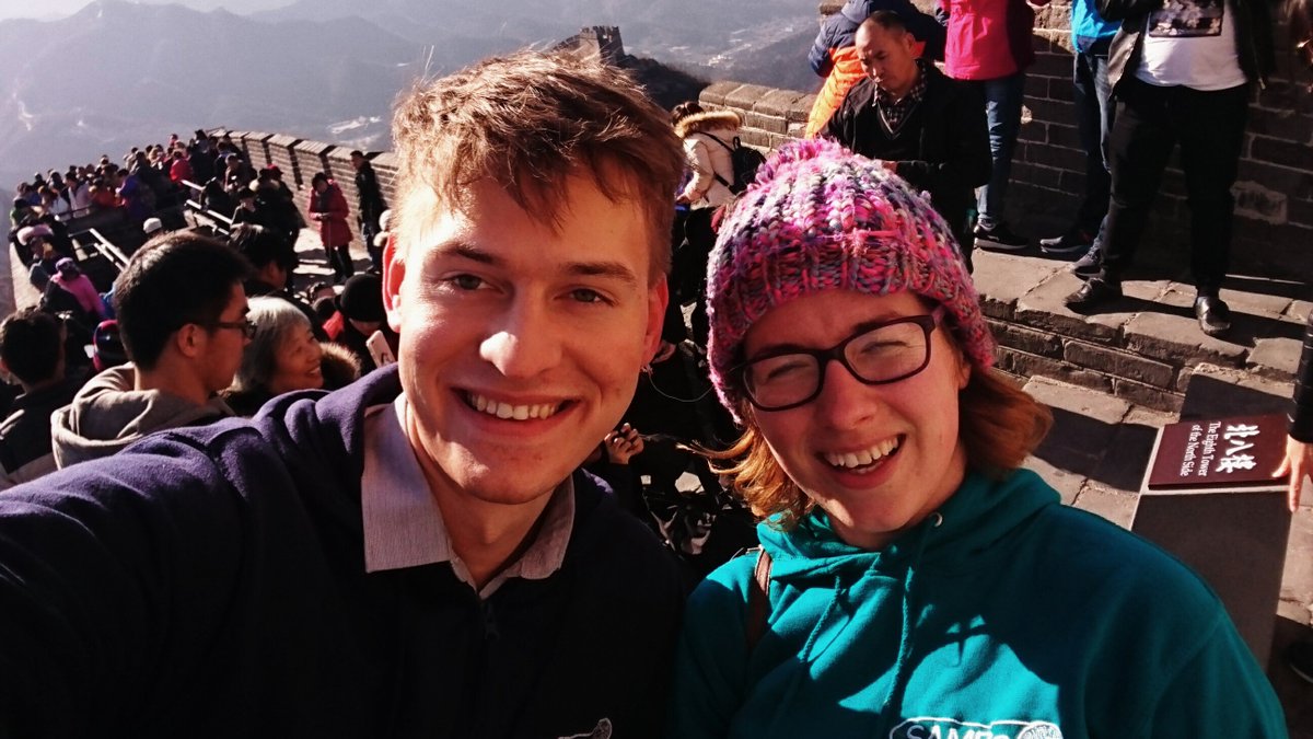 RobbiePeck1's tweet photo. @SAMBa_CDT SAMBa (hoodies) invading the Great Wall of China. https://t.co/h80DaRa0yx