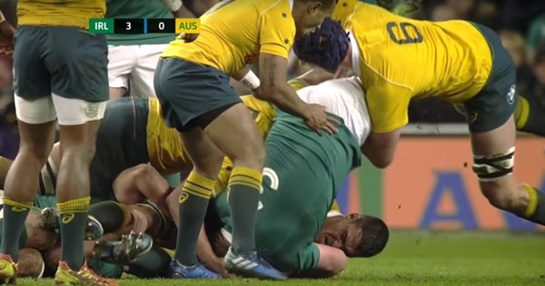 Rugbydump's tweet photo. Dean Mumm free to play after being cleared following this lifting tackle citing https://t.co/1wf1asFsnx https://t.co/J29owRI2vM
