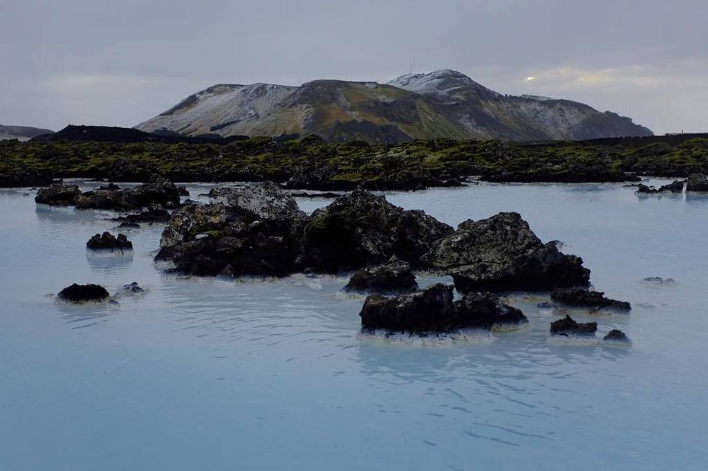 ashleedsmith's tweet photo. We swam in runoff water from the Svartsengi geothermal power plant this morning and it was… https://t.co/Sl4CR7KUzP) https://t.co/6gn5z8ezE1