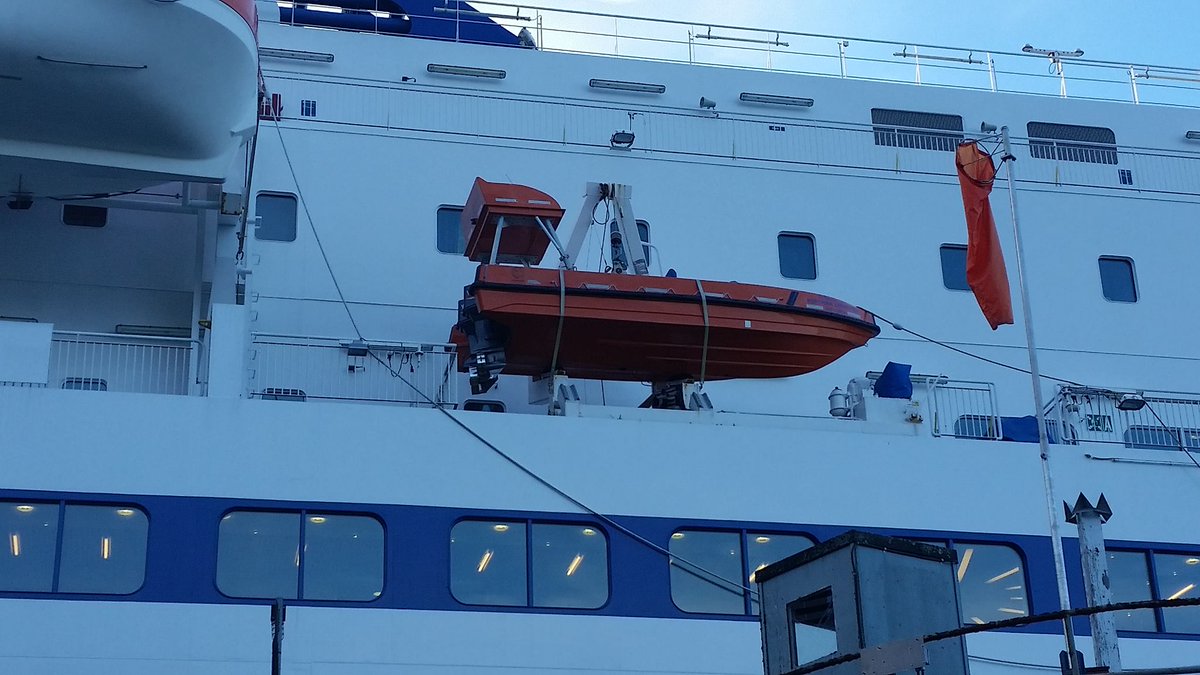 SS_TrainingLtd's tweet photo. Here are some additional photos from our trip to deliver #STCW #ProficiencyInFastRescueBoats (FRB) in BC this past October! https://t.co/uQmx4w9FT7