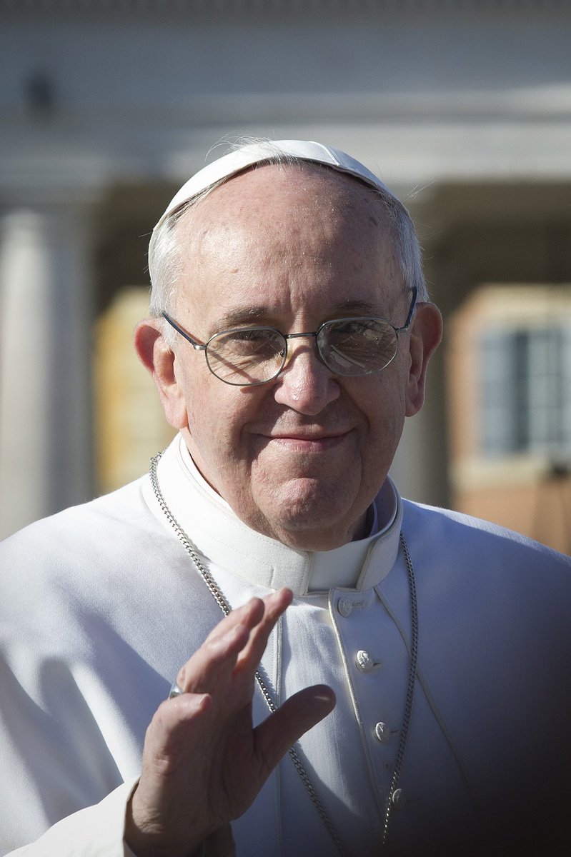 CCNUCC's tweet photo. .@Pontifex_fr appelle à renouveler l'alliance entre scientifiques &amp; chrétiens face au défi du #climat https://t.co/t3ZFaQQzvl #AccorddeParis https://t.co/GZmxYJcBjK