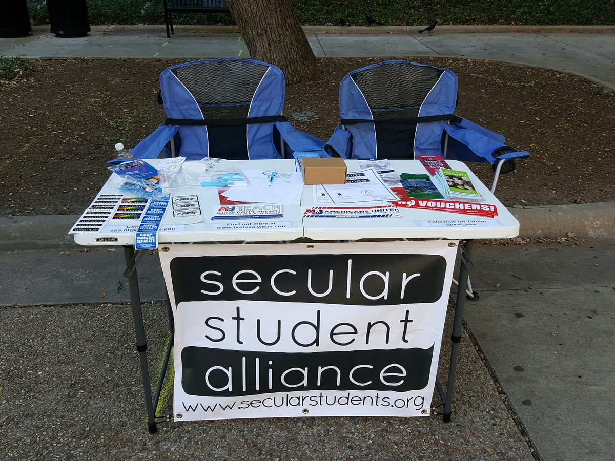 txst_ssa's tweet photo. We're tabling in the Quad till 1:30pm! Stop by and ask us anything. #txst #SSAtabling https://t.co/NBUq3nChDE