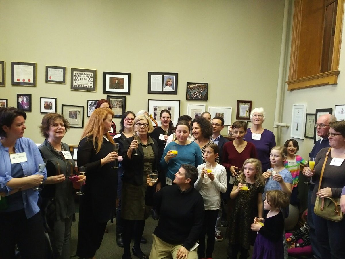 CheriDiNovo's tweet photo. Parental equality finally law in Ontario. We celebrate Bill 28 for #CyandRuby & all children, for whom we do this #LGBTQ2S #canqueer #onpoli https://t.co/mE2loGhzdl