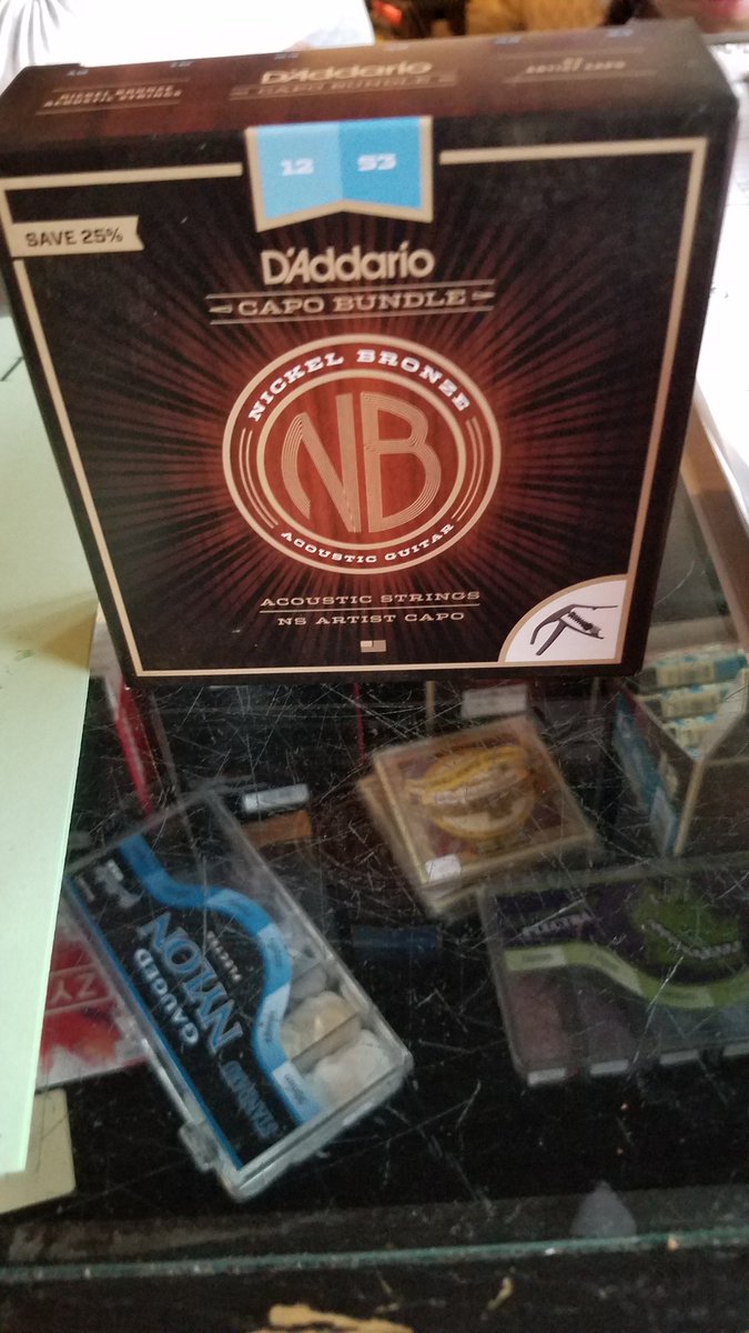 RootsMusicMotif's tweet photo. We have bundles for Christmas. https://t.co/ZbYEGegZJa
