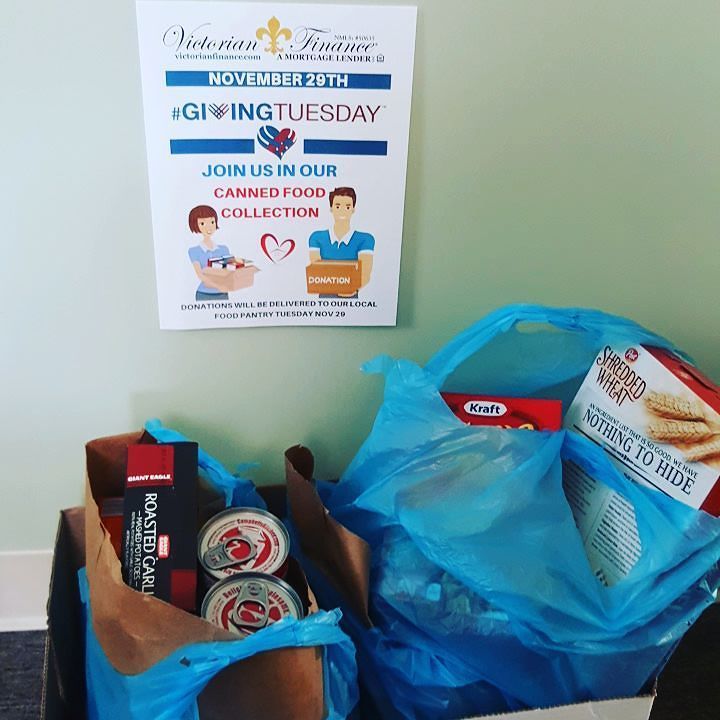 VictorianFinanc's tweet photo. @givingtuesday collection for our local food pantry, items are starting to pile up... #victoriangivesback #givingtu… https://t.co/j21oGRDlob