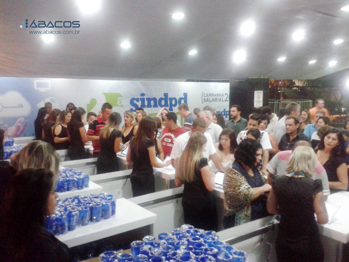 Abacos_Eventos's tweet photo. Em 26/11 aconteceu a 20º #SINDPDFEST - Festa de lançamento da Campanha Salarial 2017 - no #ClubeAtléticoJuventus. https://t.co/UUhJic71jX