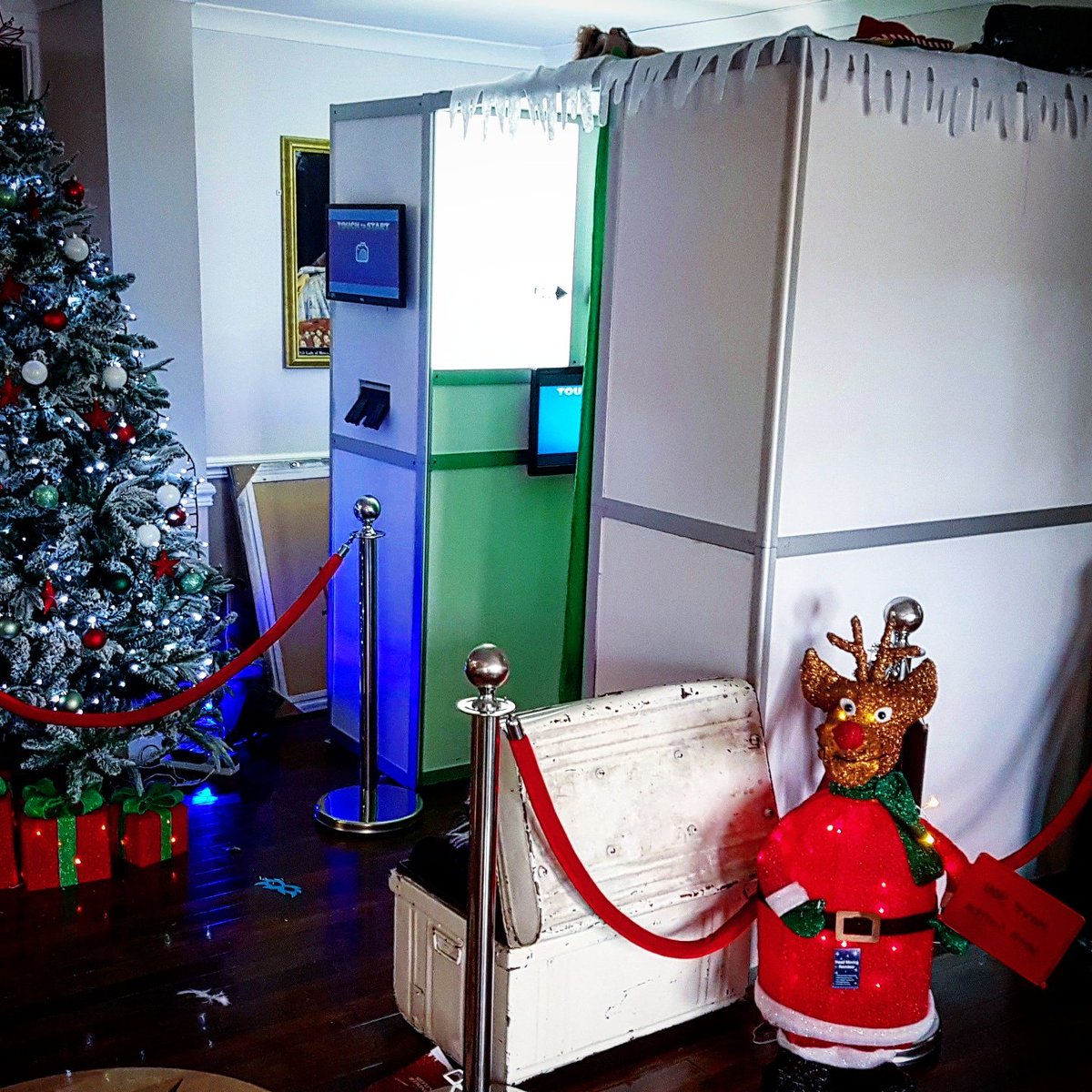 We held a #FosterCarer's Christmas Party on Saturday with a variety of entertainment provided by the brilliant <a href="/PdbBooth/">Pdb Photo Booth</a>! Highly recommended