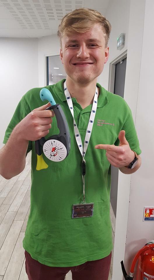 MaevaVanou92's tweet photo. #BopItChallenge #ebicergy objectif CCE! Soutenez nous ! Et partagez svp !! https://t.co/VNxoYKczkR