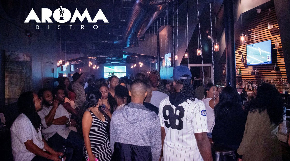 Aroma_Bistro's tweet photo. Happy Hour! 5-7pm/10-12am
$4 Wells | $7 Premiums | $5 Hurricanes | $6 Long Islands
#AromaBistro #Houston #Hookah #Food #Drinks #HappyHour https://t.co/cYaadL6qfd