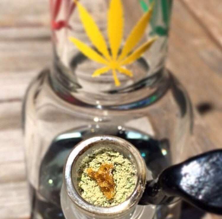 mzstoned's tweet photo. "Can you do any magic?"
Me "no but I can turn clean water into bong water" https://t.co/ttBz22IRHh