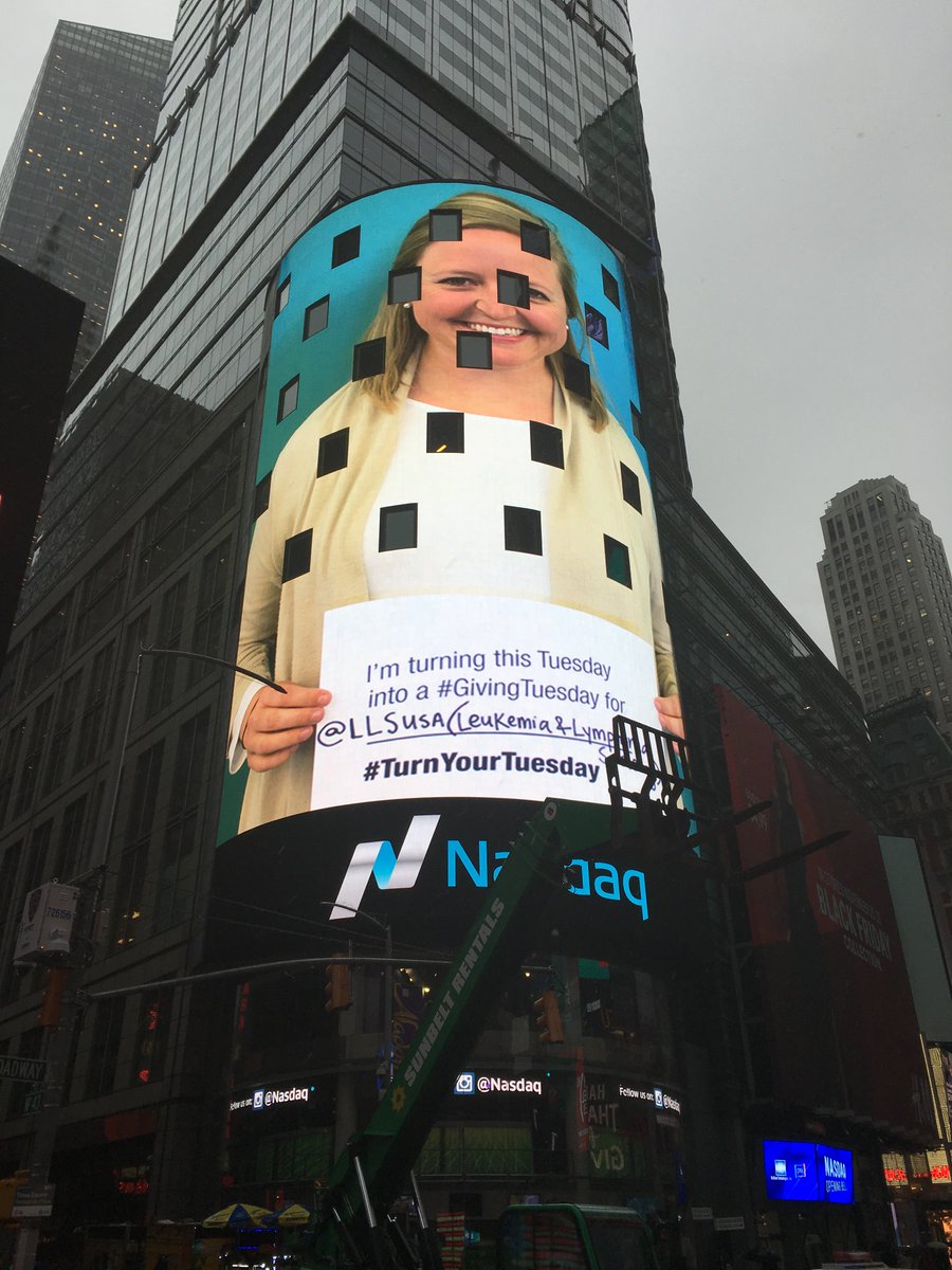 MikeGianoni's tweet photo. We’ve taken over @NASDAQ Tower in Time Square to celebrate #GivingTuesday &amp; the crucial work of #socialgood organizations! #TurnYourTuesday https://t.co/TSrLHqicTQ