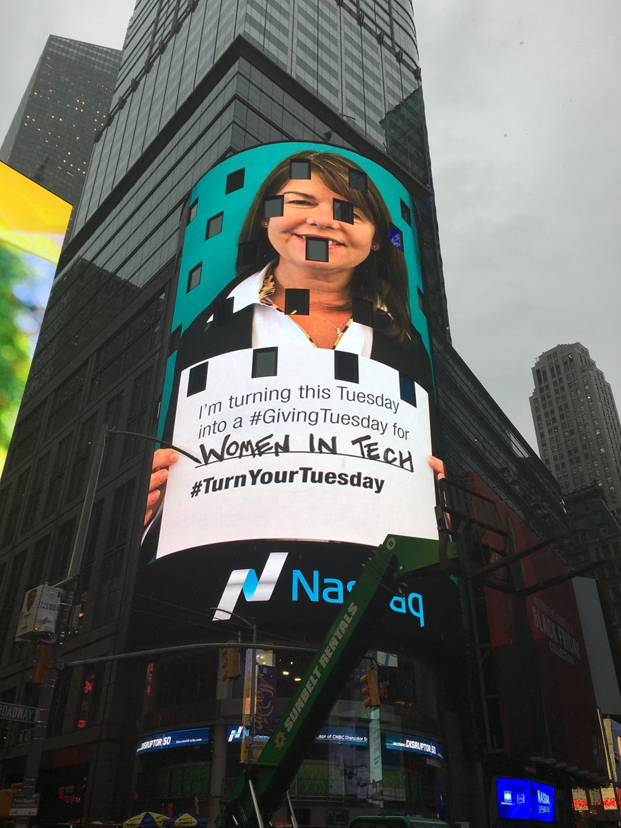 MikeGianoni's tweet photo. We’ve taken over @NASDAQ Tower in Time Square to celebrate #GivingTuesday &amp; the crucial work of #socialgood organizations! #TurnYourTuesday https://t.co/TSrLHqicTQ